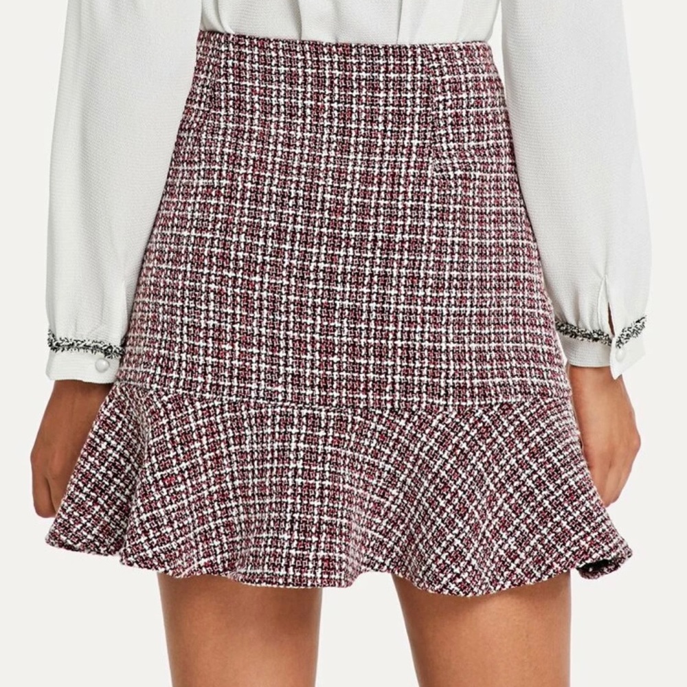 ⭐️Host Pick⭐️ Skirt - Picture 2 of 6